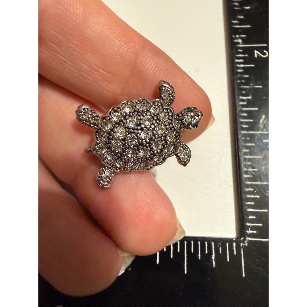 Silver Tone Rhinestone Turtle Pin Tie Tack Green‎ Eyes Sea Turtle Brooch